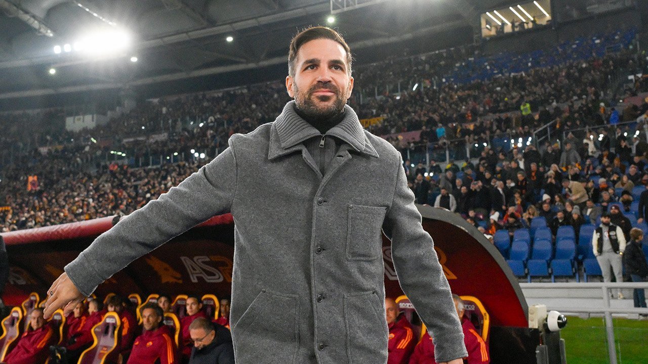 Como Melaju Pesat, Tapi Minim Pemain Lokal: Membaca Filosofi Skuad Asing Racikan Cesc Fabregas